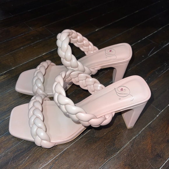 My Delicious Shoes - Picture 2 of 3